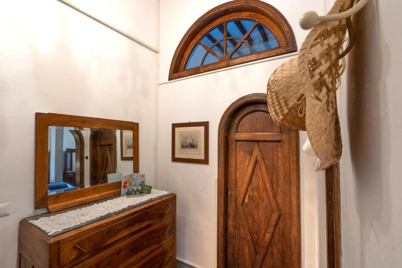 Alloggi In Villa Storica Pescia Exterior photo