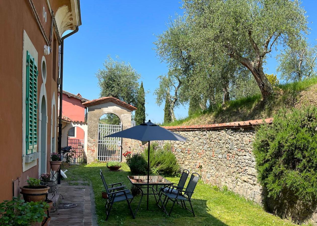 Alloggi In Villa Storica Pescia Exterior photo